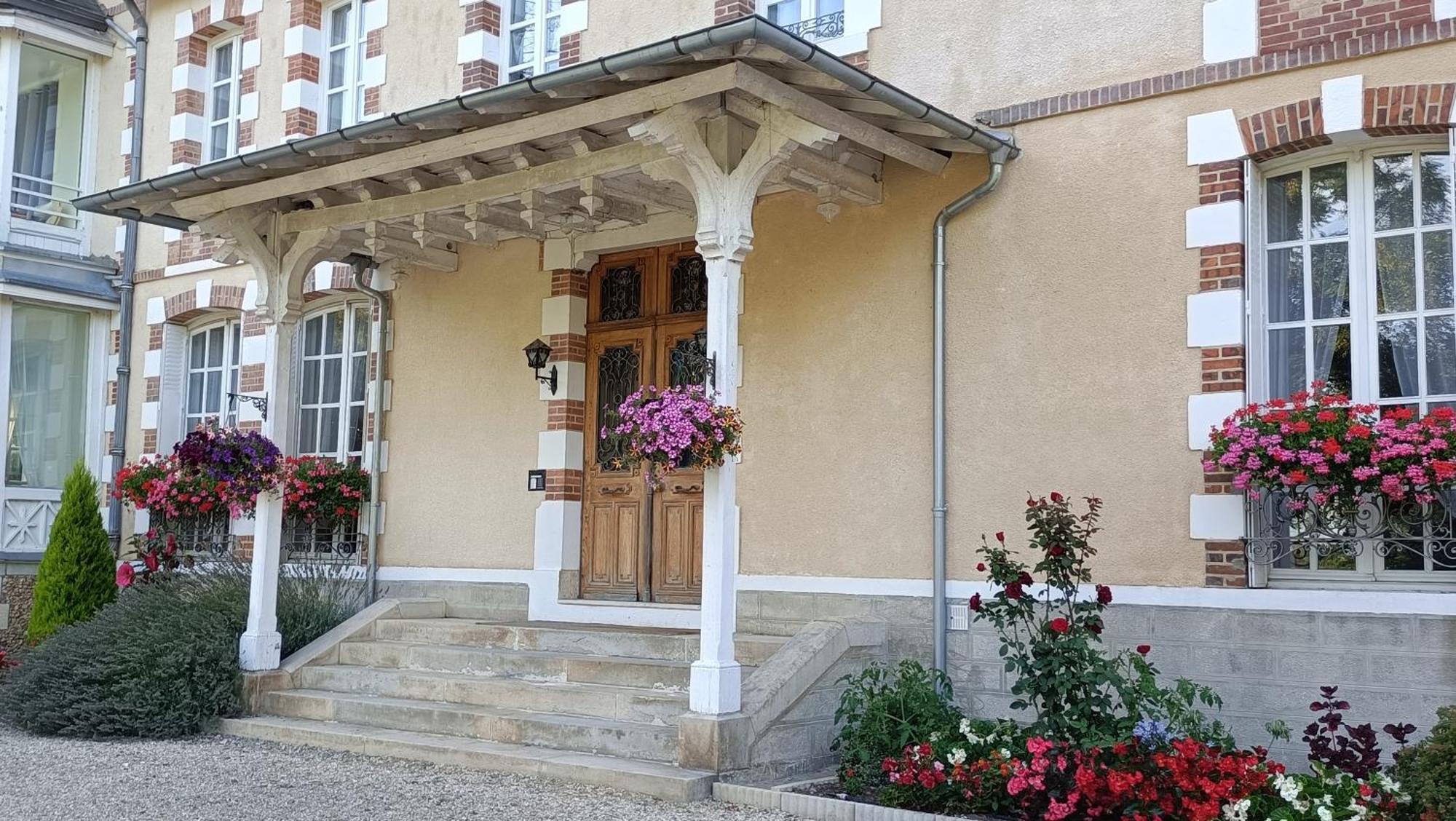 Domaine De Croix En Sologne Apartment Neuvy-sur-Barangeon Exterior photo